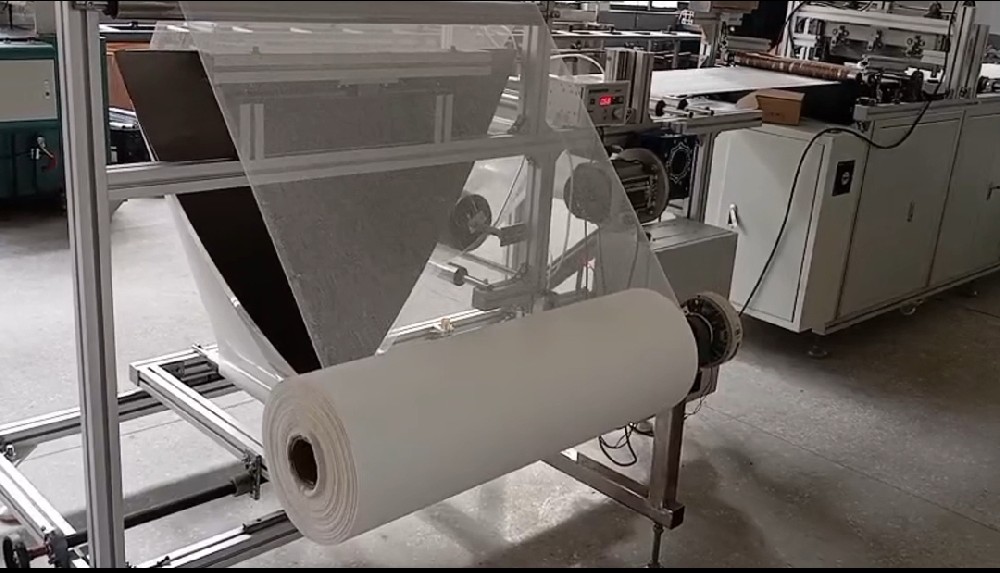 穩(wěn)健--腹部墊折疊機(jī)案例